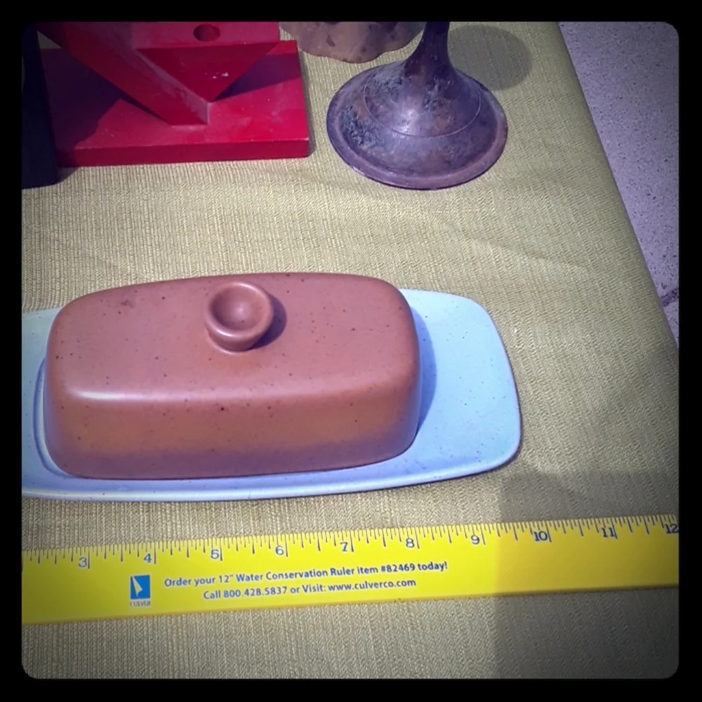 BUTTER DISH Vtg Metlox Poppytrail Covered    Blue Speckled POTTERY 1/4 lb